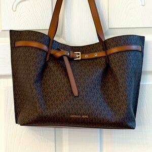 Michael Kors Emilia Large Tote